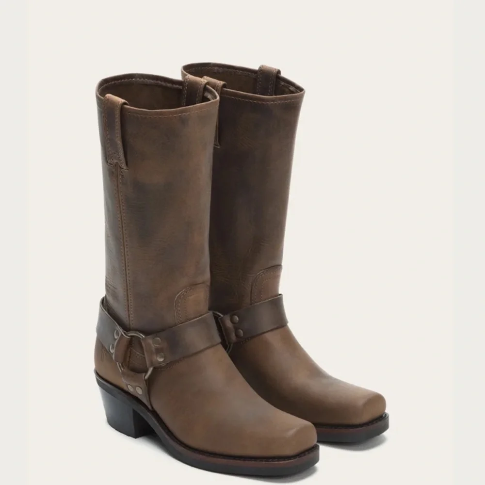 Frye Harness 12R Classic Women’s Boot - Picture 2 of 15